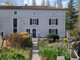 Ancien moulin rustique avec jardin, WIFI et parking, animaux acceptés - FR-1-653-251 - 1