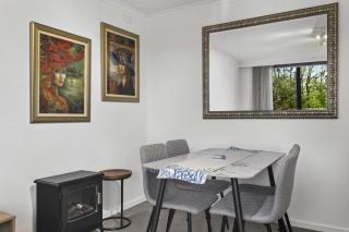 comfortable stay near melbourne west end - 1