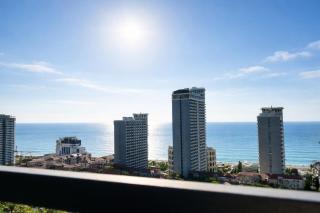 Breeze Batumi Panoramic Sea View Studio with Balcony - 9