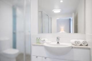 Oaks Brisbane Festival Suites - 3