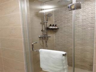 -High end Light Luxury- Guoxing Avenue - Guoxing CBD Business District Center - Sun Moon Square - Nanyang Arcade - Haikou Bell Tower - 1