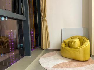 Yue Bamboo Elegant House - Enjoy the seascape - 180 square cream color intelligent big bed room - Large french window - Spacious and bright - Super comfortable mahjong environment - Enjoy cooking fun - 9