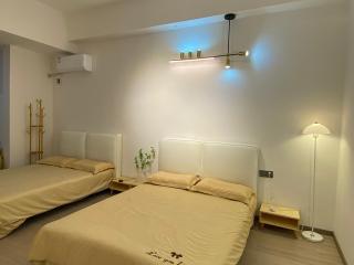 Yue Bamboo Elegant House - Enjoy the seascape - 180 square cream color intelligent big bed room - Large french window - Spacious and bright - Super comfortable mahjong environment - Enjoy cooking fun - 8