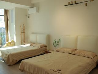 Yue Bamboo Elegant House - Enjoy the seascape - 180 square cream color intelligent big bed room - Large french window - Spacious and bright - Super comfortable mahjong environment - Enjoy cooking fun - 1