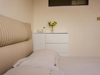 Luke Cloud 0ZRN store - 1