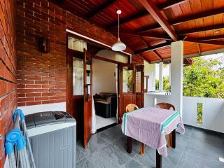 Villa 51 - First & Second Floors 4 B Gateways - 1