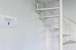 RedDoorz at Villa Rose Brebes - 5