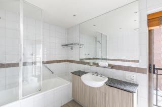 Modern Nomads Living by the CBD Urban style 1BR with balcony - 7