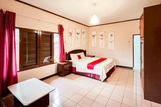 RedDoorz at Tunas Alam Mutiara Taman Safari - 6