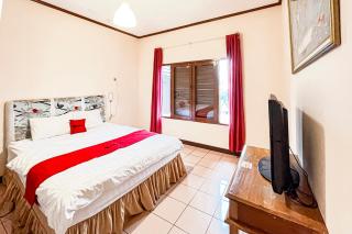 RedDoorz at Tunas Alam Mutiara Taman Safari - 0