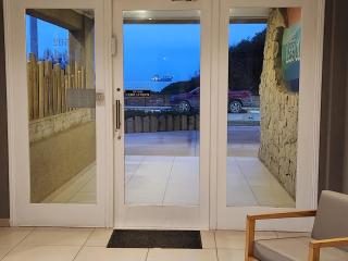 DPTO FRENTE Al MAR EN QUEQUEN CON PISCINA CLIMARIZADA CUBIERTA - 9