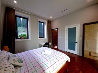 Shaughnessy 3bdrm Suite near VanDusen Gardens - 9