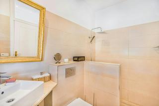 Finca With Large Pool On 5,000 M² Plot In Mallorca - 1