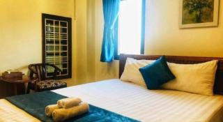 Whale Ocean View Hotel - 2