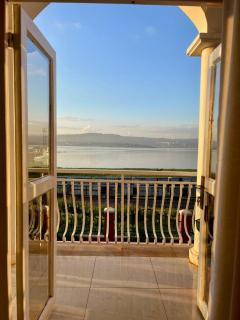 The Jewel and the Lake - 8