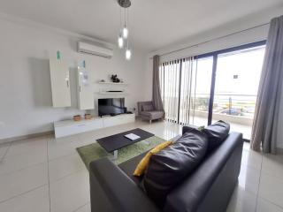 V86 - Coastal Apartment with Open Sea Views - 0