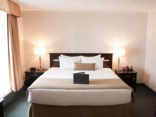 Coast High Country Inn - 8