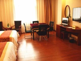 GreenTree Inn Jiangxi Shangrao Qianshan Ehu Avenue Express Hotel - 8