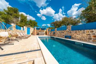 Stone Holiday house Zara with jacuzzi - 5