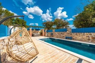 Stone Holiday house Zara with jacuzzi - 4