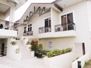 Country Chateau Hotel - 3