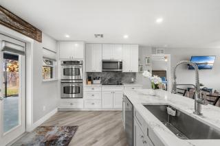 882 Cody Avenue - 4