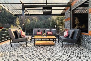 Kith & Kin Glass House - 3