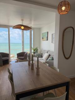 Évasion face à la mer Superbe appartement avec vue panoramique à Fécamp - 3