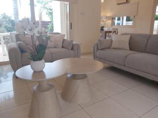 ANTHORINA VILLA 9 - 7