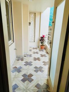 One Uptown 103 Central Stylish 1BHK Loft - Jaipur - 9