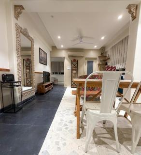 One Uptown 103 Central Stylish 1BHK Loft - Jaipur - 8