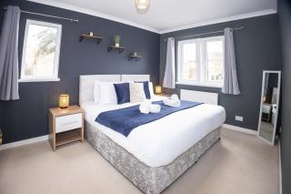 Harlow Manor LT By Furnished Accommodation - Large House - Army Base - Relocating Families - Business Stays - 9