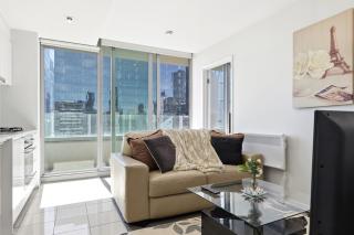 Urban Oasis 2BR Spa, Pool and Gym - 0