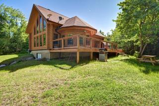 Bee Private Hot Tub Sauna , Pool , Fiddler Lake - 1