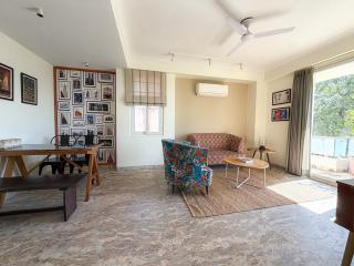 One Uptown 201 modern 1 BHK loft - 5