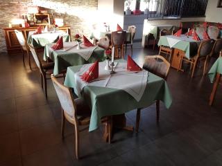 Hotel Restaurant Kroatia - Dortmund - 5