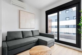 Urban Executive Suites with parking and pool - 3