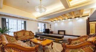 CP Peninsula Hotel - 7