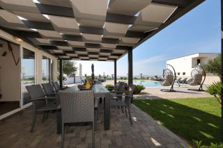 Suva Punta, No 2 - 5