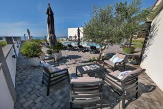 Suva Punta, No 2 - 4