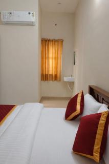 Vel Om Home Stay - 2