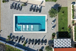 Suva Punta, No 4 - 5