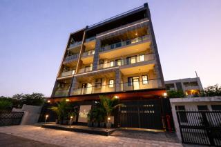 ALIVAA boutique, DLF Cyber City, Gurugram - 9