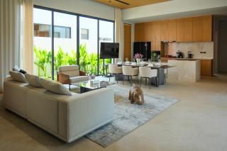 Modern Luxury 4BR Pool Villa by the Sea E3 - 2