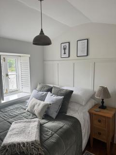 Trebyan - Luxury Seaside Cottage! - 3