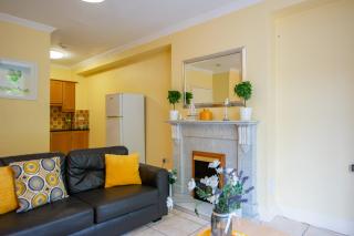 Comfortable City Apartment - 5