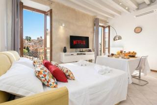 Le Petit Bijou Downtown Restyling 2025 DesenzanoLoft Official Partner Homes & Villas by Marriott Bonvoy - 2