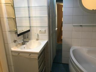 Duży apartament, 3 osobne pokoje z dużym salonem, rozmieszczenie do 5 osób, kuchnia, łazienka, balkon - 3