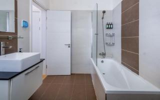 Luxurious 2 Bedroom Duplex Apartment in Kilimani, Nairobi - 4