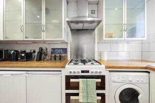 Cozy Private 1-Bedroom Apartment Short Term Rental & Flexible Renting Hoxton With Free Wifi - 3